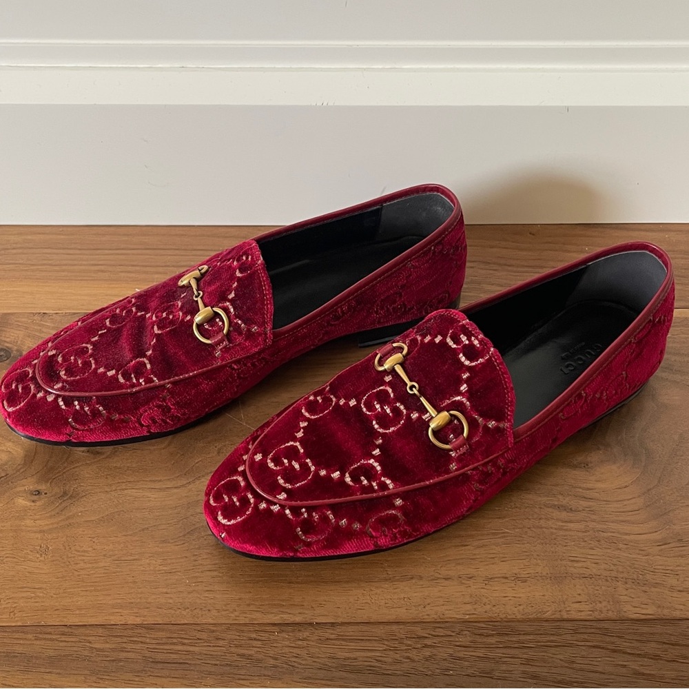 AUTHENTIC GUCCI JORDAN VELVET LOAFERS